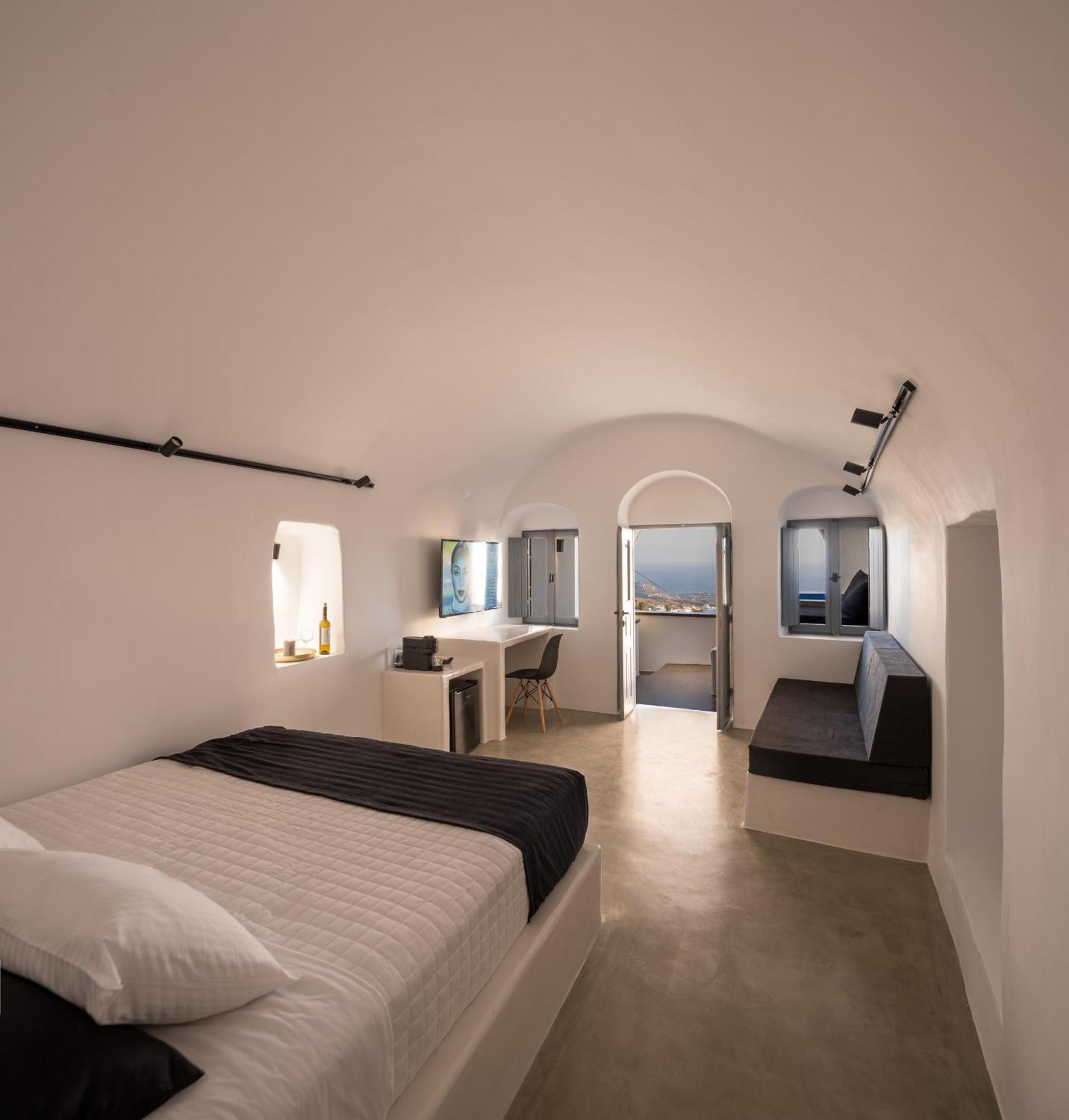 Pyrgos Cave Suites ภายนอก รูปภาพ