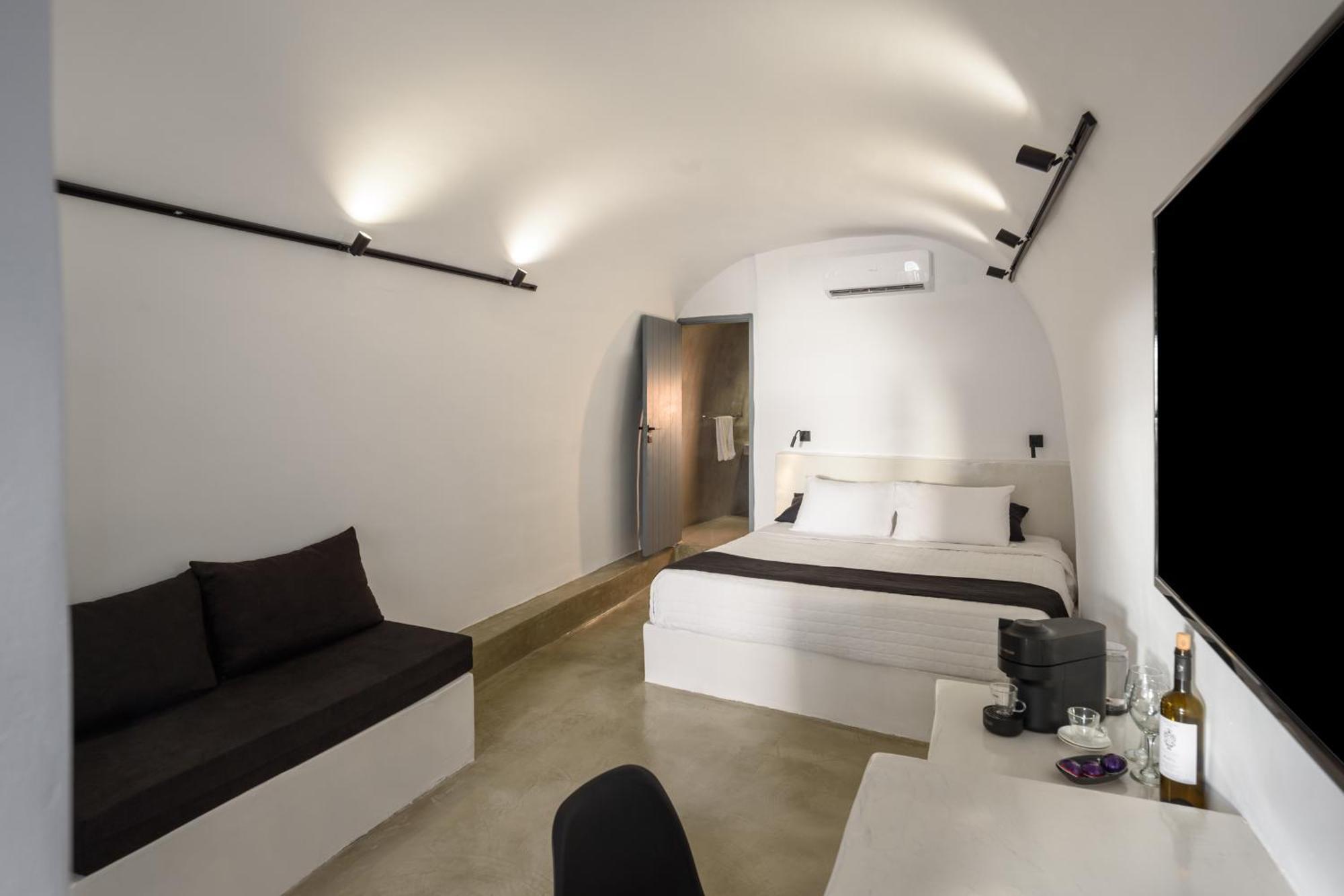 Pyrgos Cave Suites ภายนอก รูปภาพ