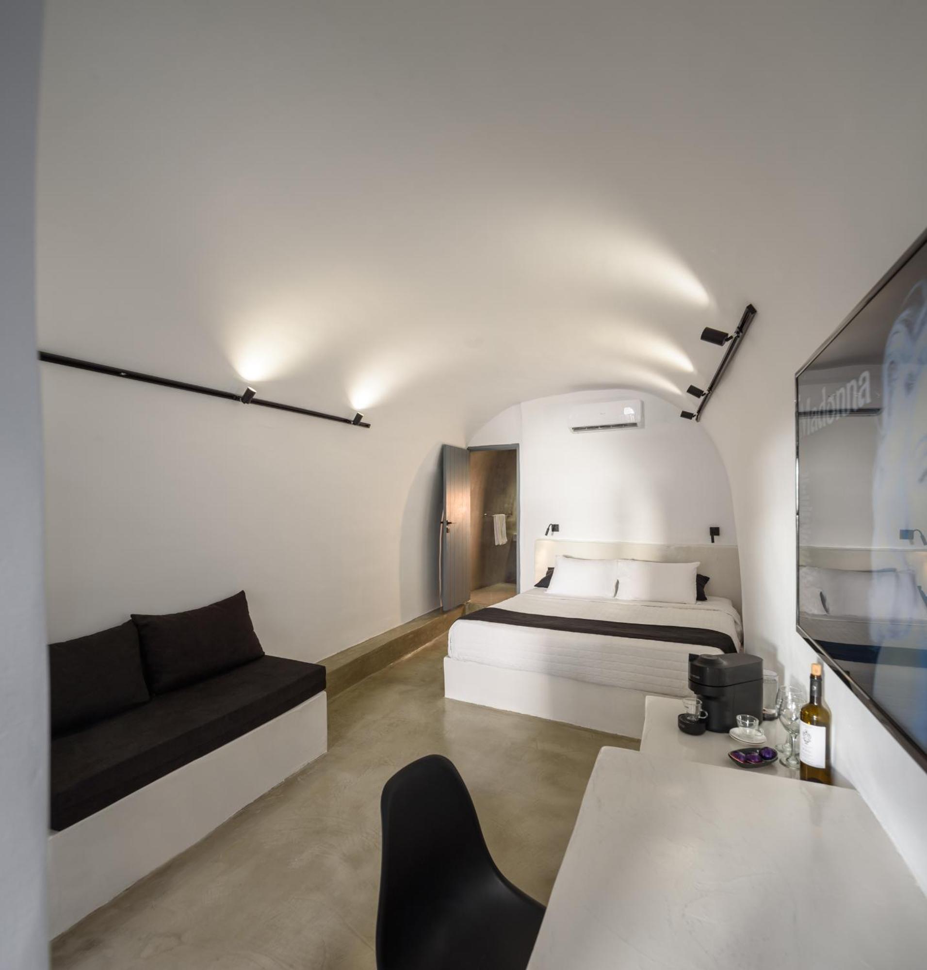 Pyrgos Cave Suites ภายนอก รูปภาพ